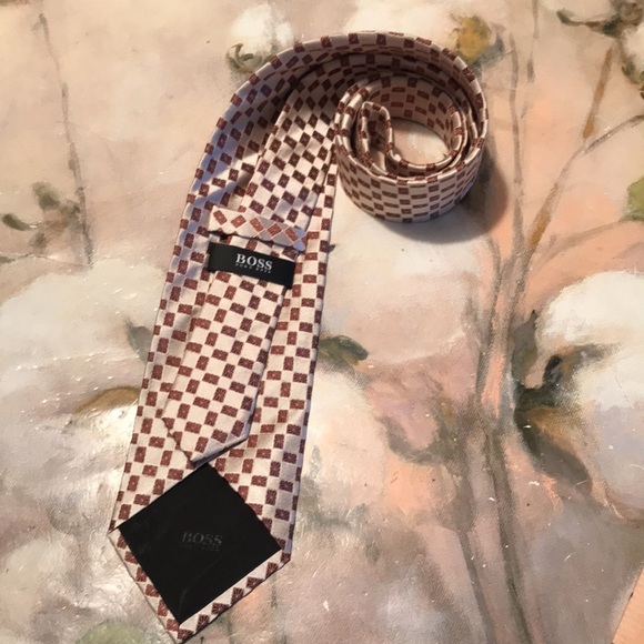 Hugo Boss Silk Tie - Picture 4 of 11